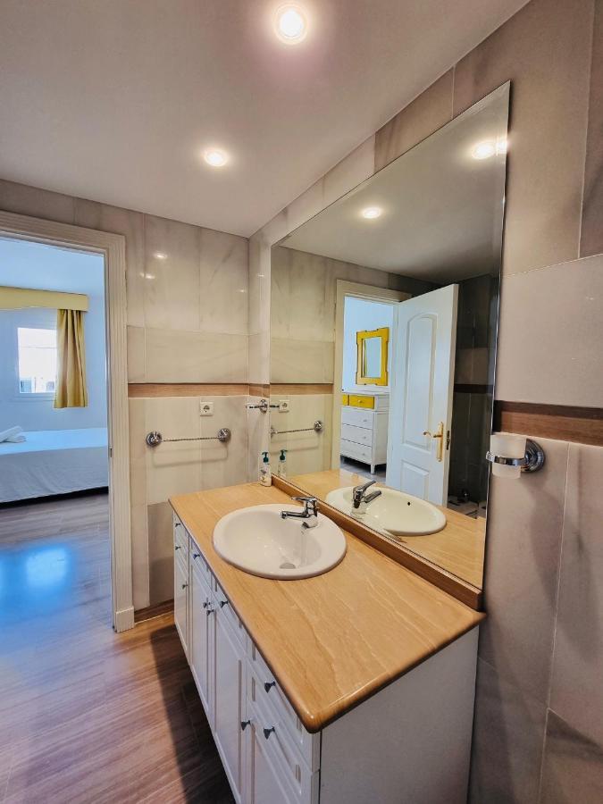 Apartament G&G Isla Marina Puerto Benalmádena Zewnętrze zdjęcie