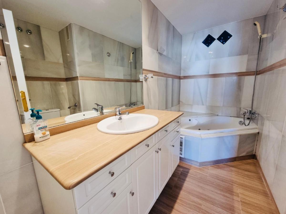 Apartament G&G Isla Marina Puerto Benalmádena Zewnętrze zdjęcie